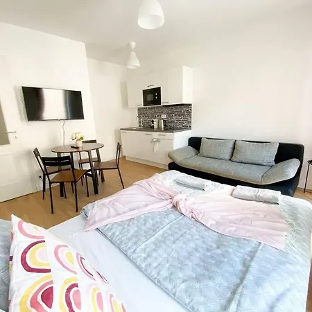 Free Parking With Grand Terrace * Prag